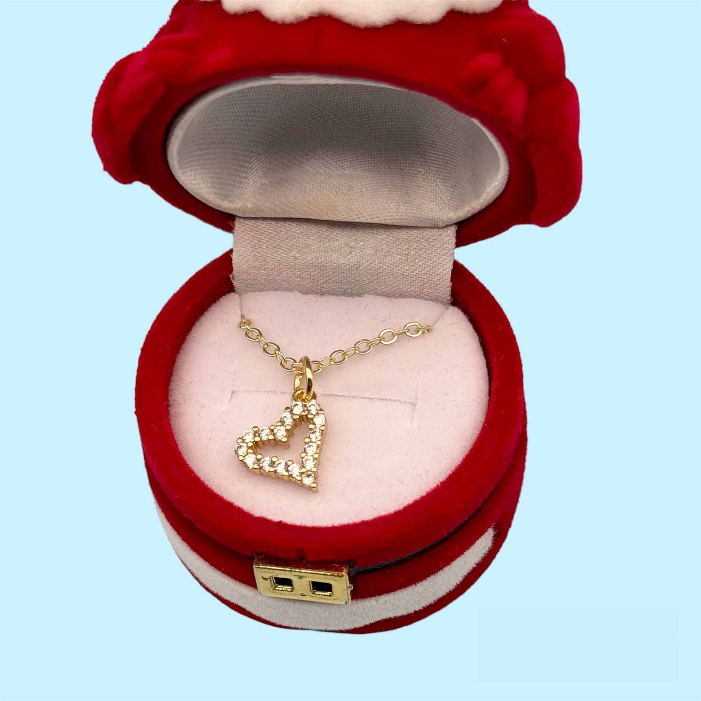 Holiday heart necklace