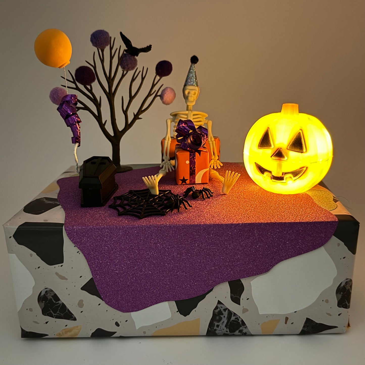 Spooky Gift Topper '23